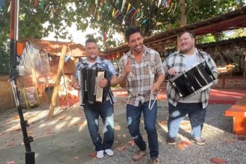 Banda Ú Tal do Xote estreia em clipe de São João da Rádio Bahia FM e Bahia FM Sul, na Rede Bahia