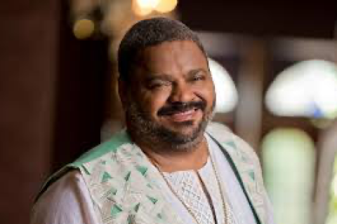 Morre o cantor e compositor Arlindo Cruz