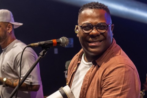 Ney Jamayka gravara audiovisual com grandes participações em Feira de Santana.